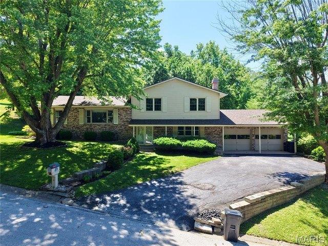 House for sale in Hannibal, Missouri