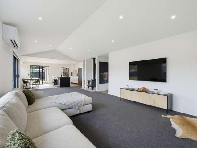 House for sale in Dorie, Canterbury