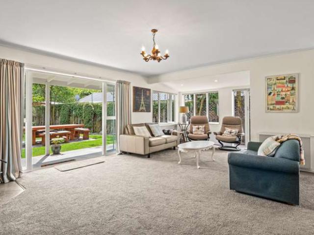 House for sale in Otakou
