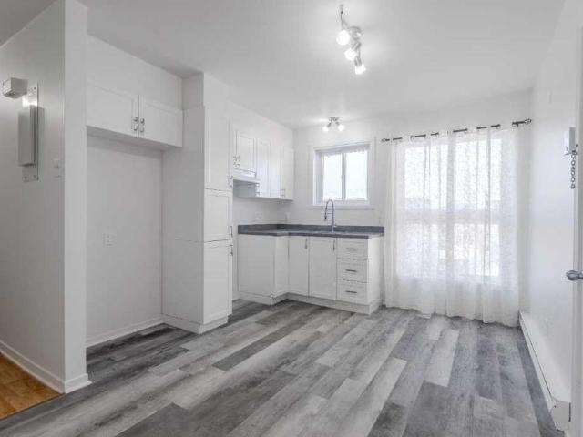 Apartment for rent in Mauricie, Quebec