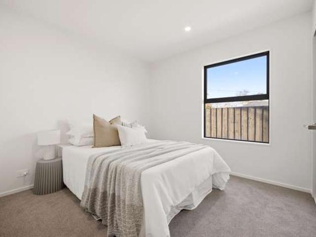 Townhouse for sale in Bryndwr, Canterbury