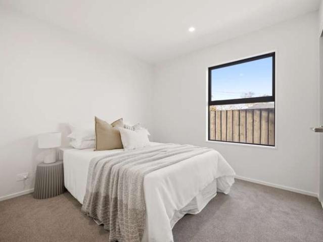 Townhouse for sale in Bryndwr, Canterbury