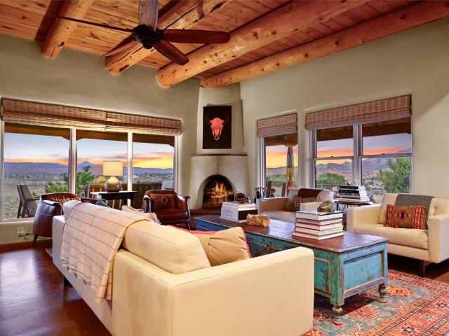 House for sale in Abiquiu, Rio Arriba County