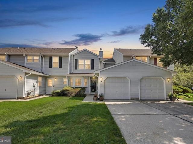 Townhouse for sale in Bordentown, New Jersey