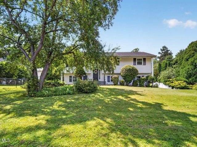 House for sale in Colonie, New York