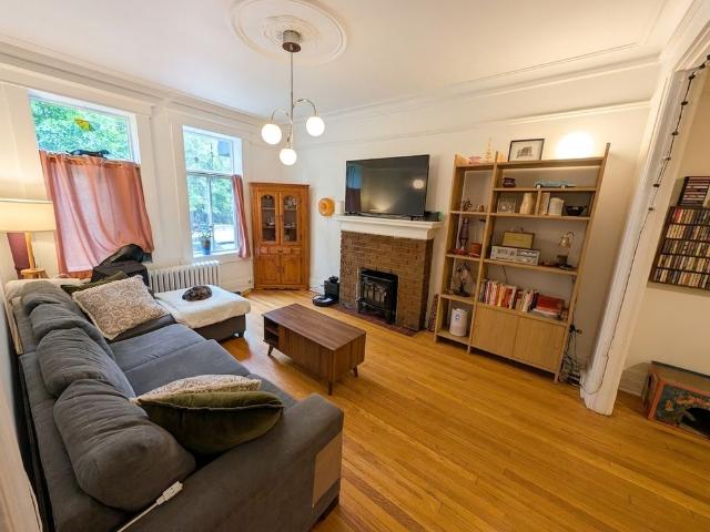 Apartment for rent in Côte-des-Neiges–Notre-Dame-de-Grâce, Montréal