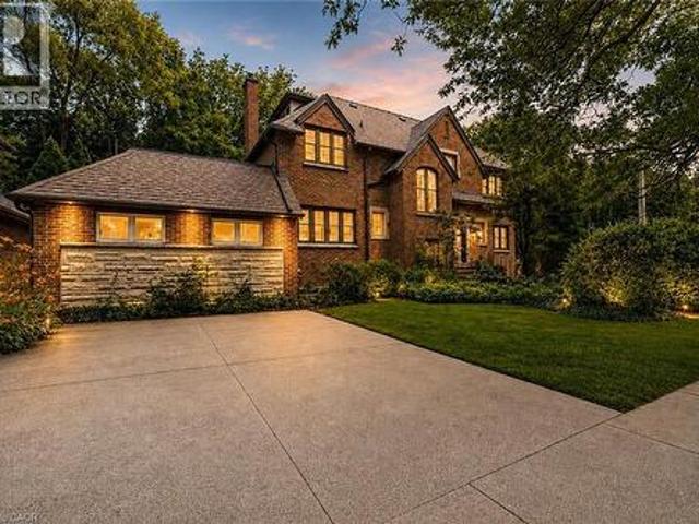 House for sale in Ancaster, Ontario