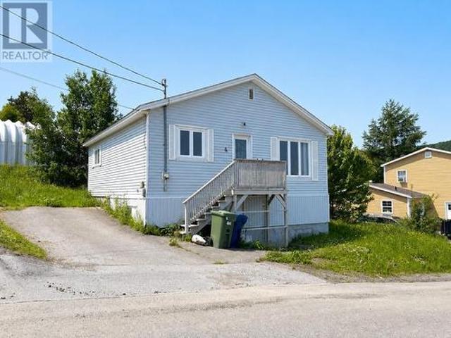 House for sale in Corner Brook, Newfoundland And Labrador