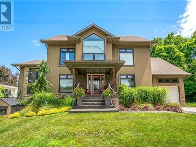 House for sale in Niagara, Ontario