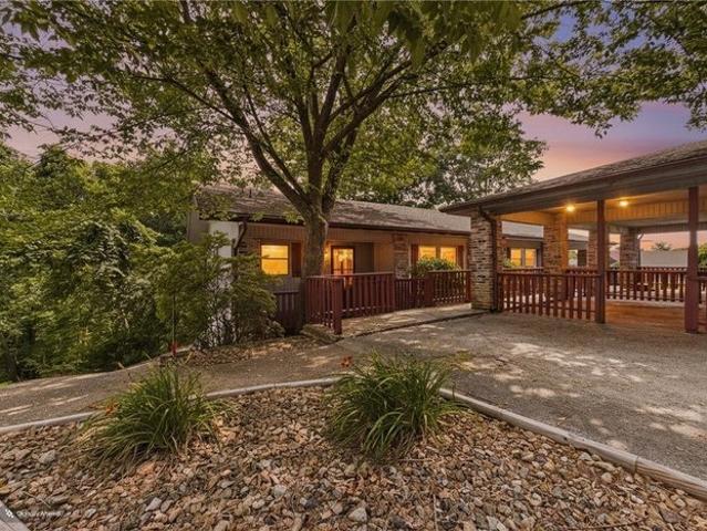 Townhouse for sale in Ark