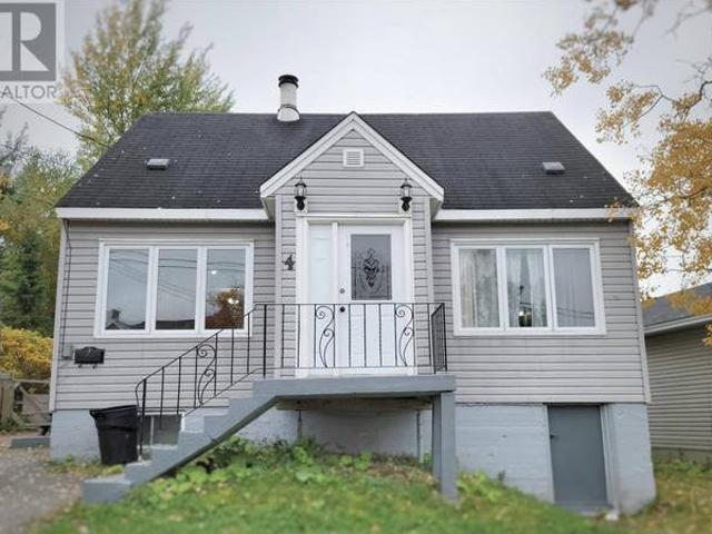 House for sale in Corner Brook, Newfoundland And Labrador