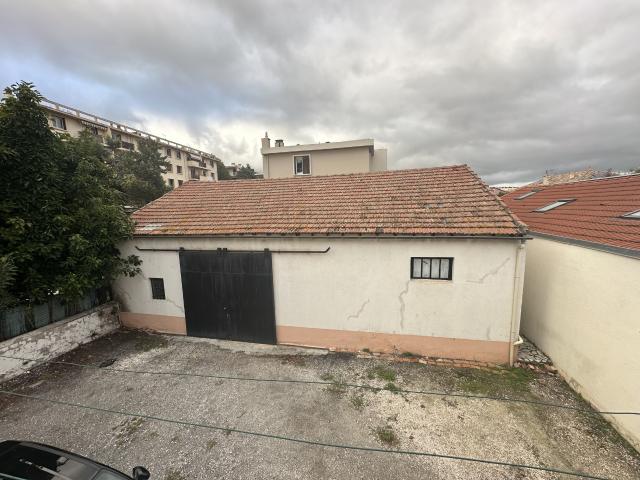Garage vente à Arrondissement de Toulon, Toulon