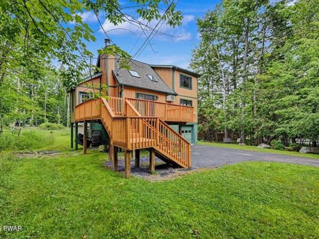 House for sale in Lake Ariel, Pennsylvania