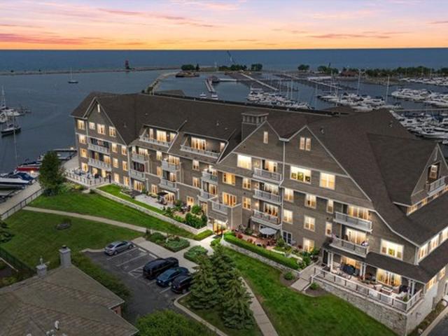 Condo for sale in Racine, Wisconsin