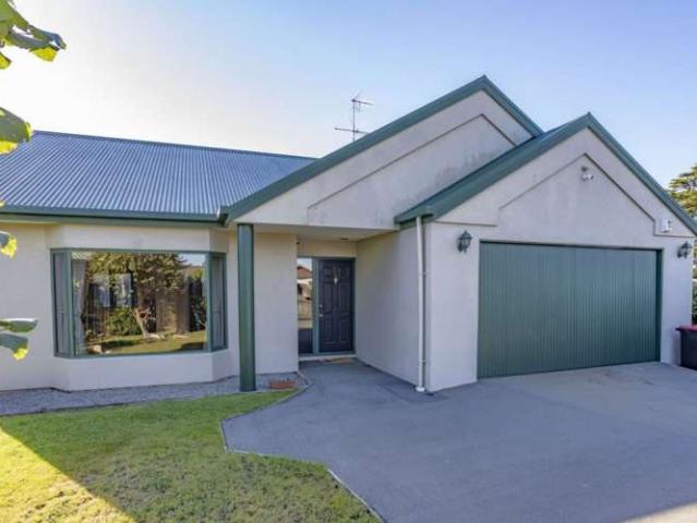 Property for sale in Woodend, Canterbury