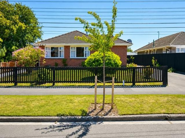 House for rent in Chaslands, Canterbury