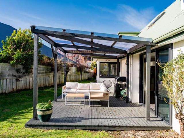 House for sale in Otakou