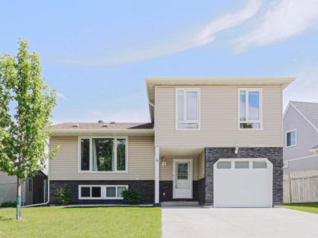 House for sale in Spruce Grove, Alberta