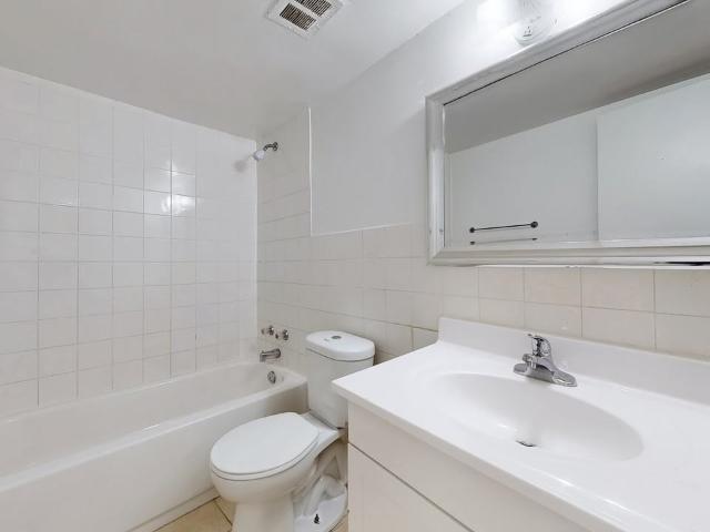 Apartment for rent in Woburn, Ontario