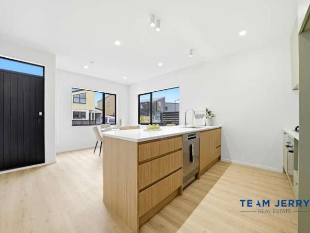 House for sale in Ōpaheke, Papakura