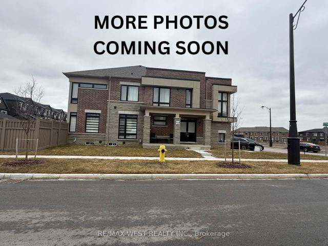 Townhouse for sale in Woburn, Ontario