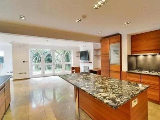 House for rent in St. John's Wood, Greater London