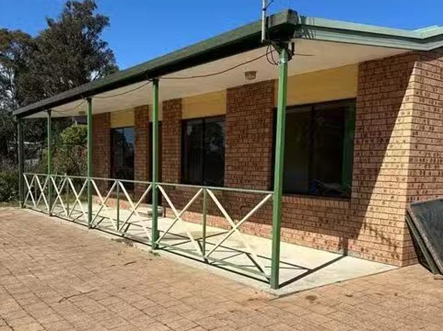 House for rent in Kalimna, Victoria
