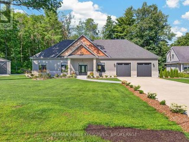 House for sale in Ontario