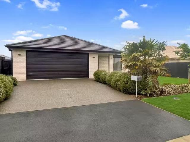 House for rent in Chaslands, Canterbury