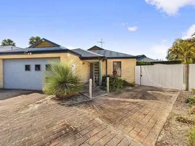 House for rent in Dudley Park