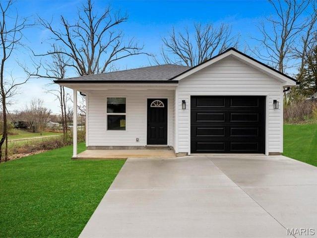 House for sale in Saint Clair, Missouri
