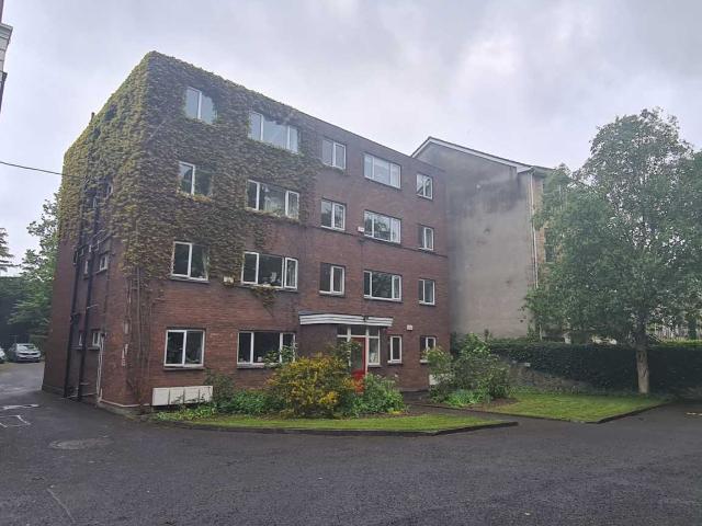 Apartment to rent in Bluebell, North Tipperary