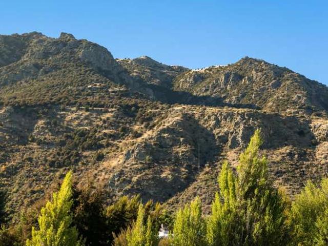 House for sale in Otakou