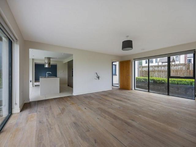 House for rent in Dunmurry, Northern Ireland