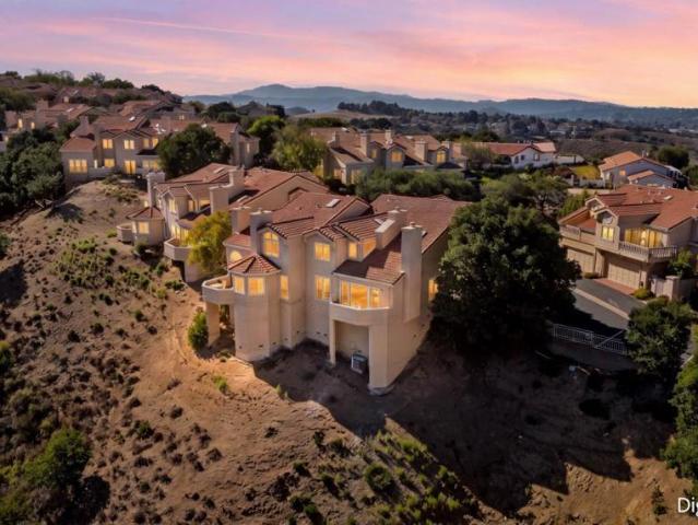Townhouse for sale in San Mateo, California