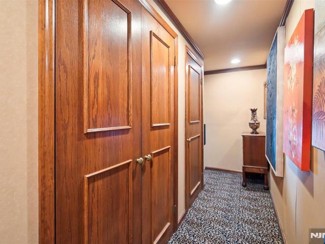 House for sale in Fort Lee, New Jersey