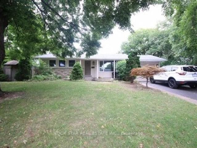Duplex for sale in Niagara, Ontario