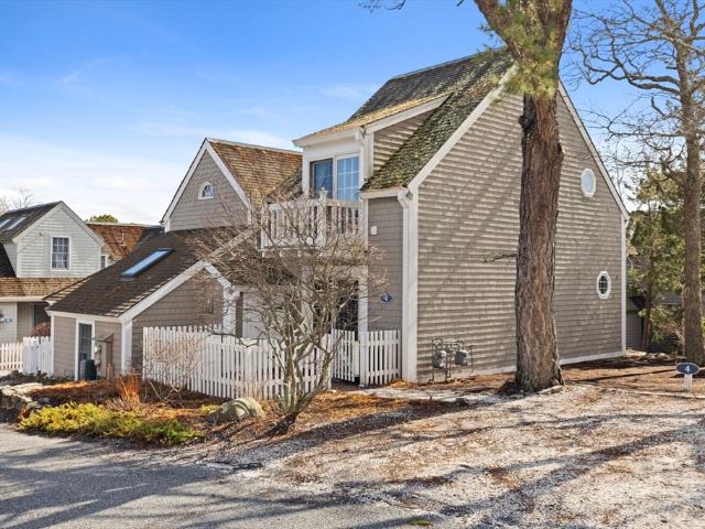 Condo for sale in Mashpee, Massachusetts
