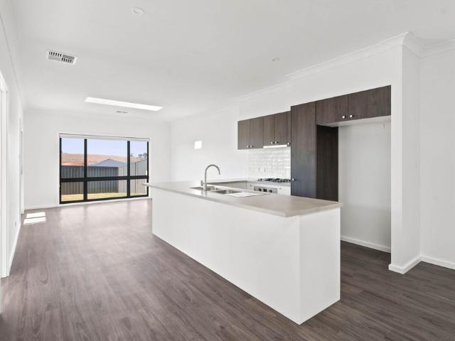 House for rent in Brisbane Grove, New South Wales