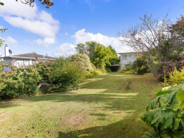 House for sale in Wairau Valley