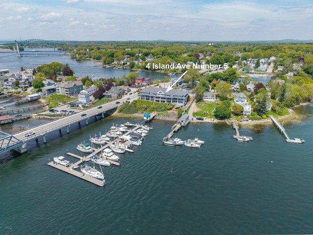 Townhouse for sale in Kittery, Maine