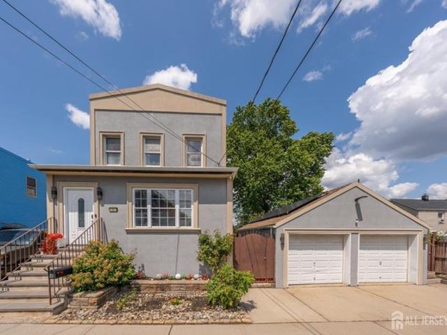 House for sale in Carteret, New Jersey