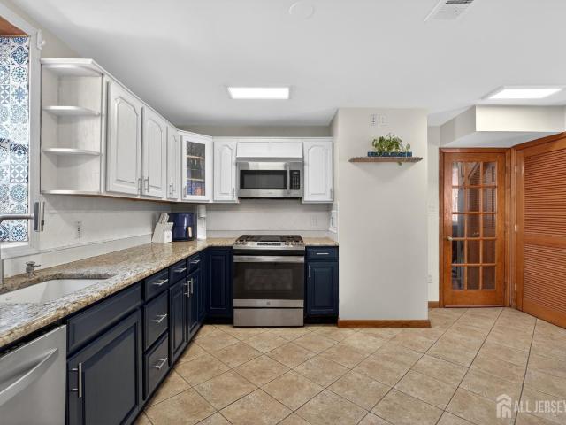 House for sale in Carteret, New Jersey