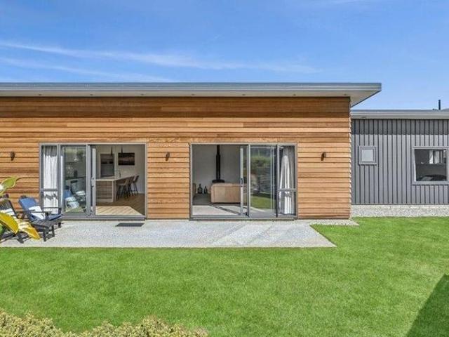 House for rent in Peninsula Bay, Wānaka