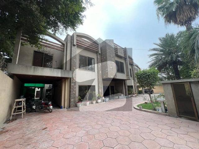 Warehouse for sale in Rawalpindi, Islamabad Capital Territory