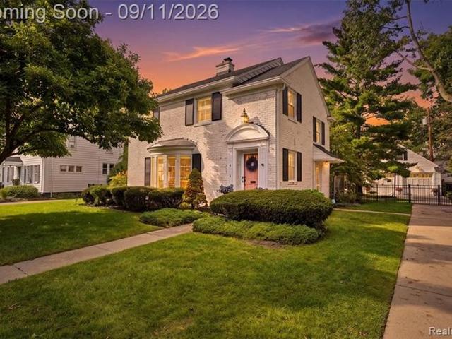 House for sale in Pleasant Ridge, Oakland County