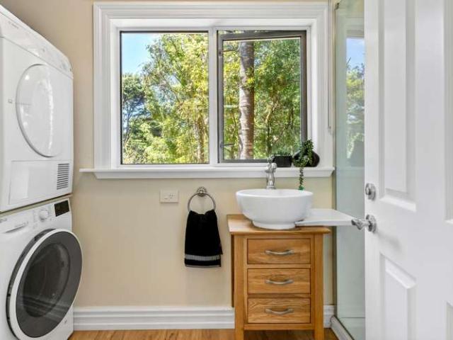 House for sale in Paremoremo