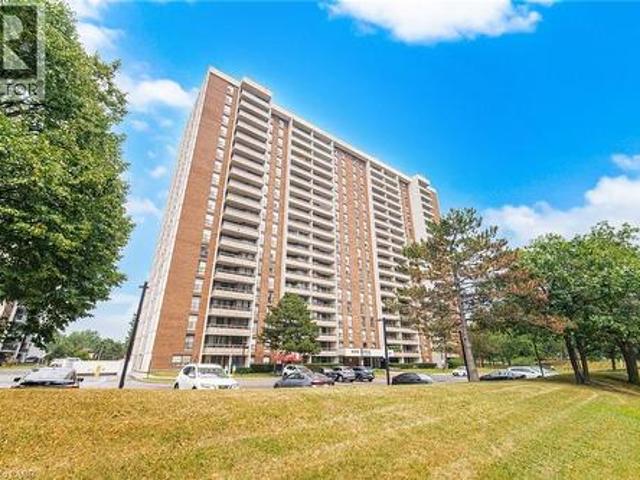 Condo for sale in Bramalea, Brampton