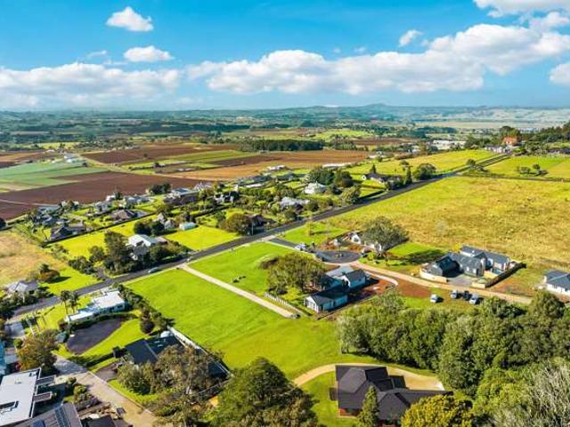 Land for sale in Pukekohe