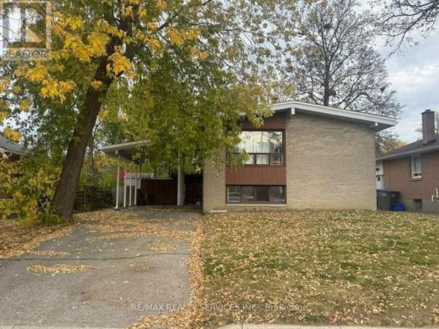 House for sale in Brampton, Golden Horseshoe